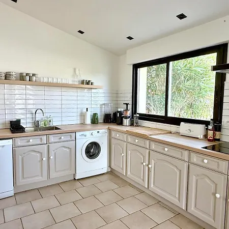 Semesterbostad Maison Cosy Avec Superbe Veranda Vaux-sur-Mer